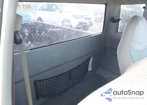 2000 Ford Ranger Xl/Xlt from USA, damaged, VIN 1FTZR15V7YPB93855